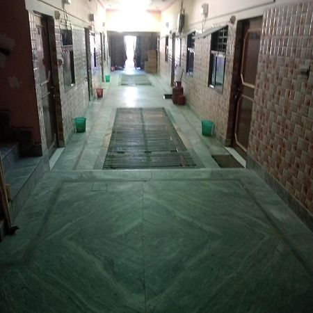 Govind Guest House ماثورا المظهر الخارجي الصورة