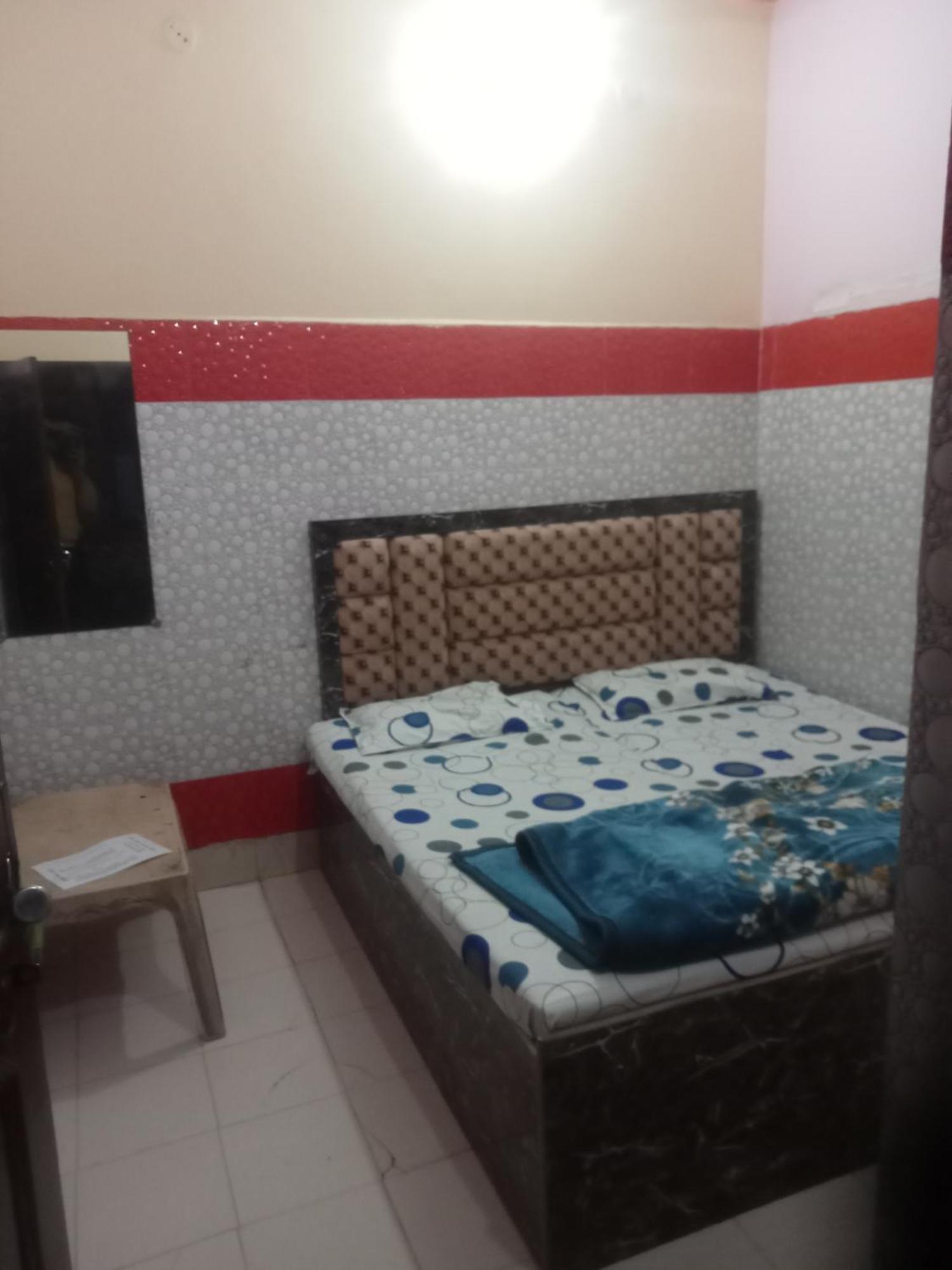 Govind Guest House ماثورا المظهر الخارجي الصورة