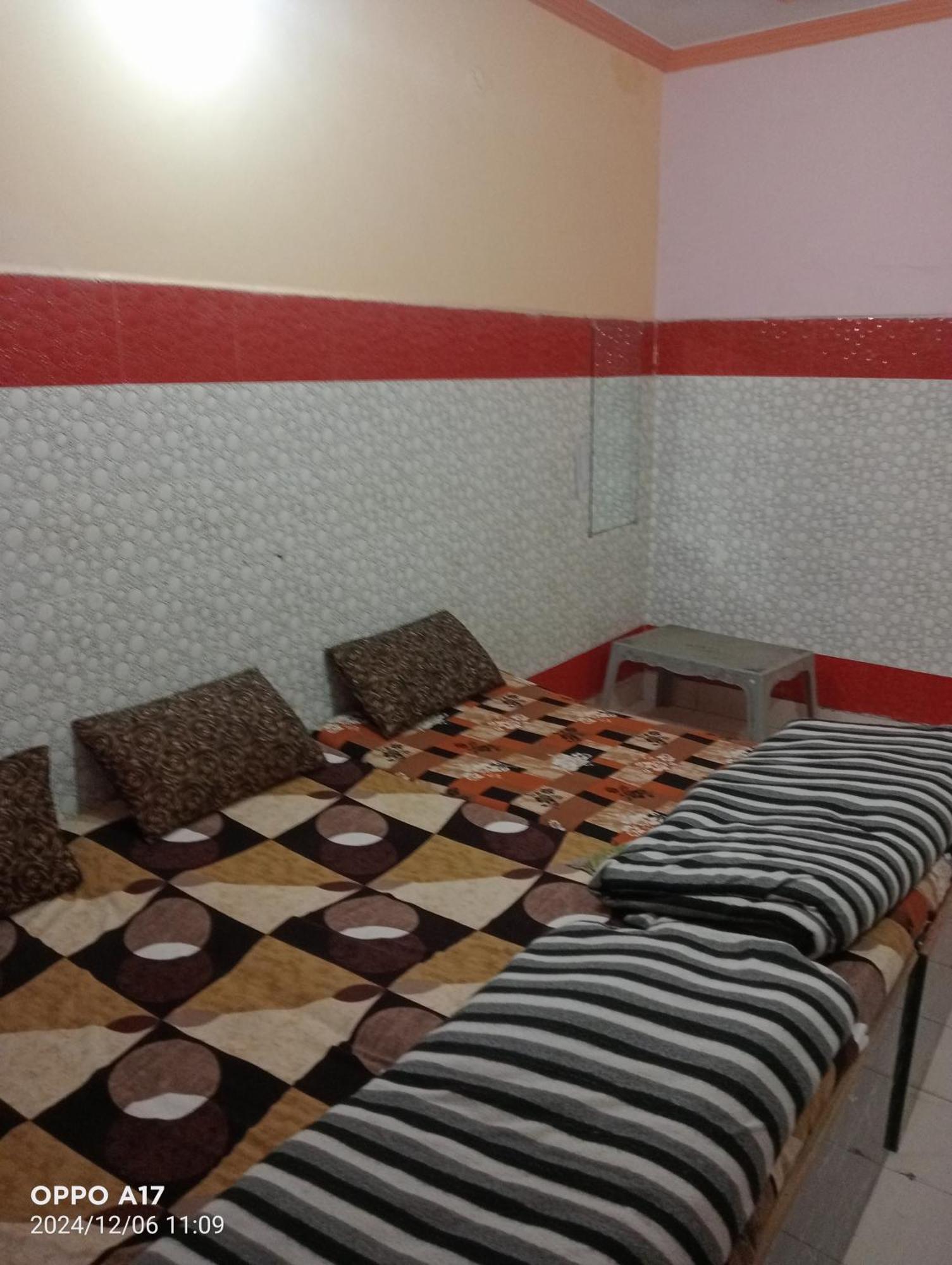 Govind Guest House ماثورا المظهر الخارجي الصورة